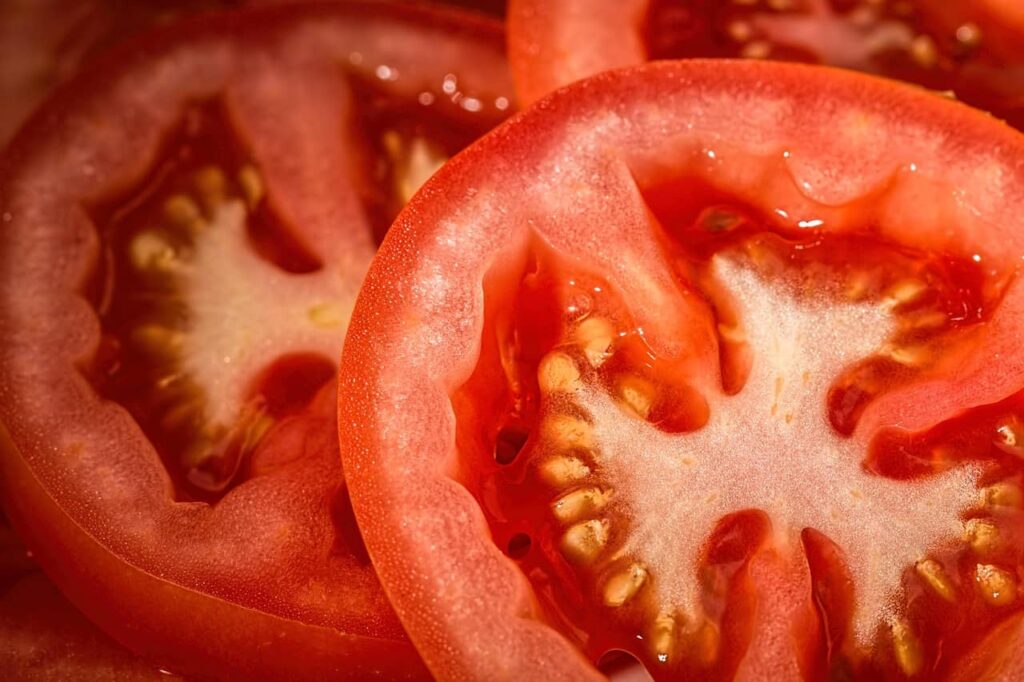 tomatoes sliced in half