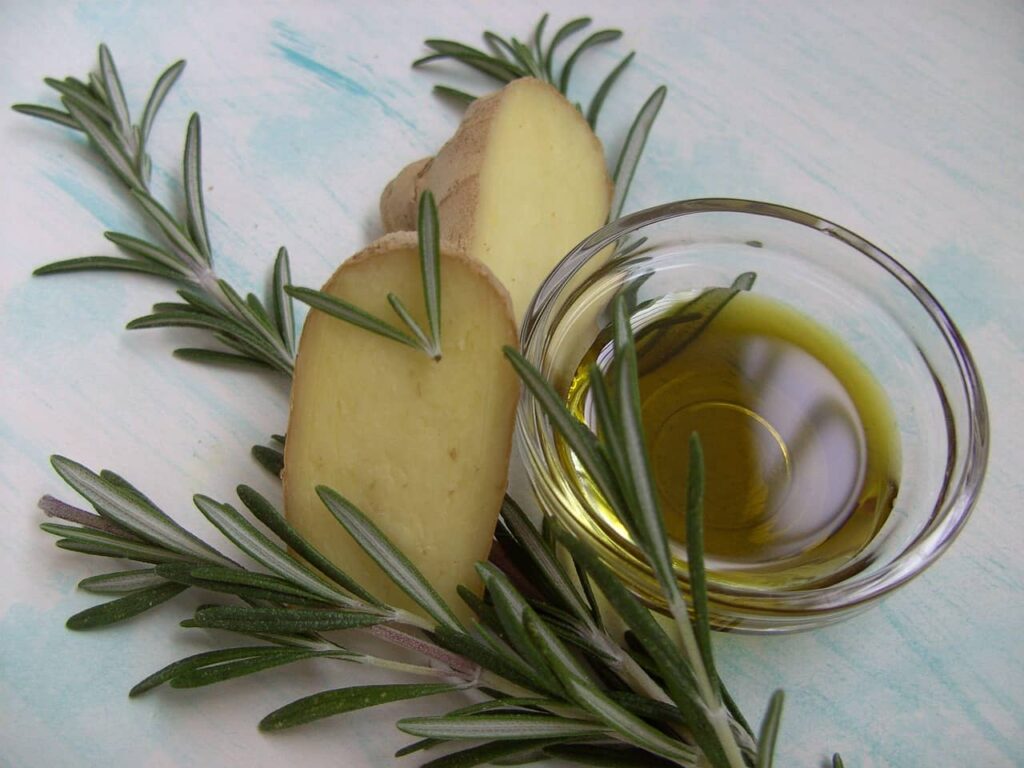 Avocado oil nourishes and strengthens nails using natural oils for nail growth