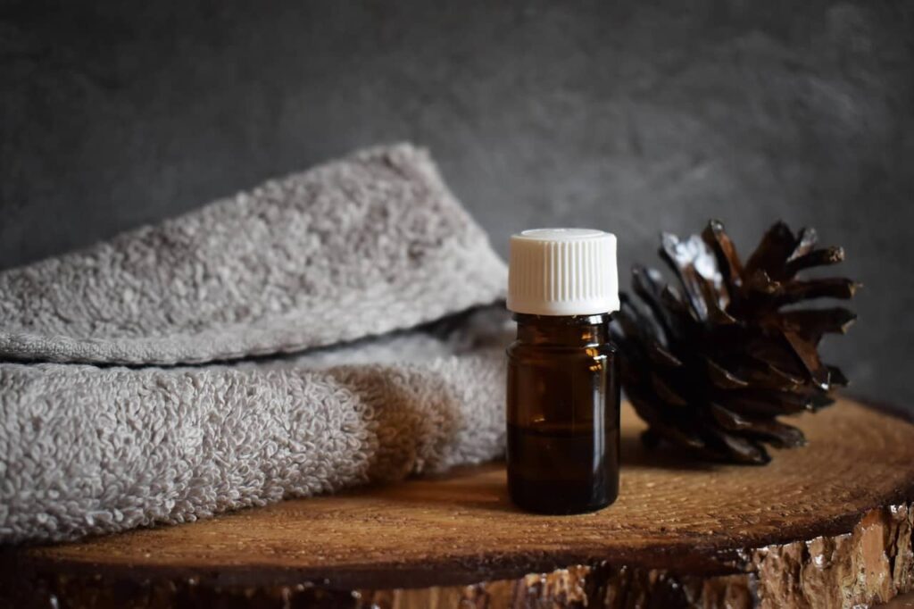 Make Your Nails Grow Faster by putting on this essential oil